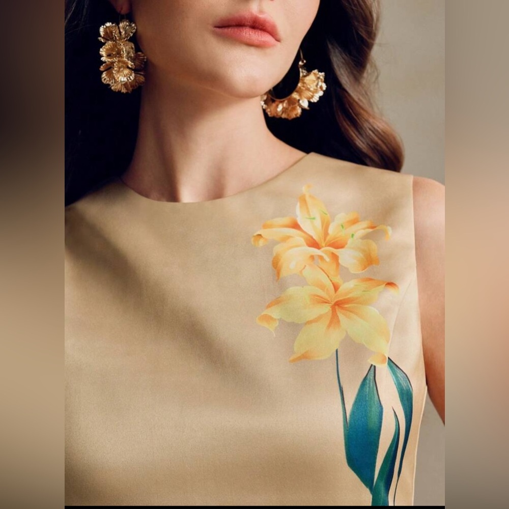 Elegant Floral Beige Dress - Picture 4 of 6